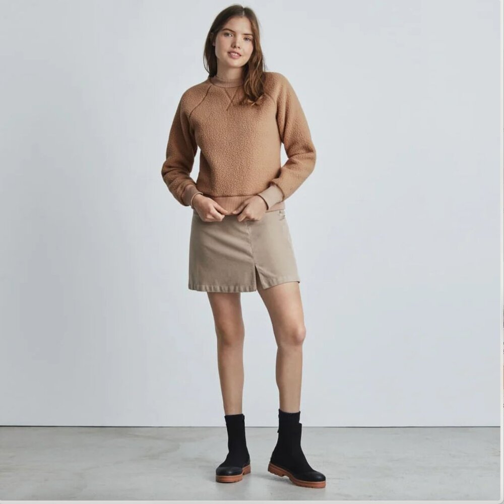 EVERLANE The ReNew Fleece Raglan Sweatshirt in Camel Size S